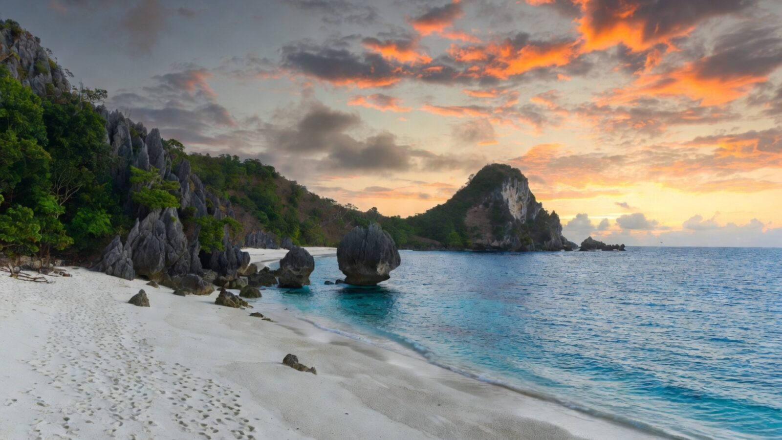 Pantai Indrayanti Gunungkidul Yogyakarta Panduan Wisata Lengkap